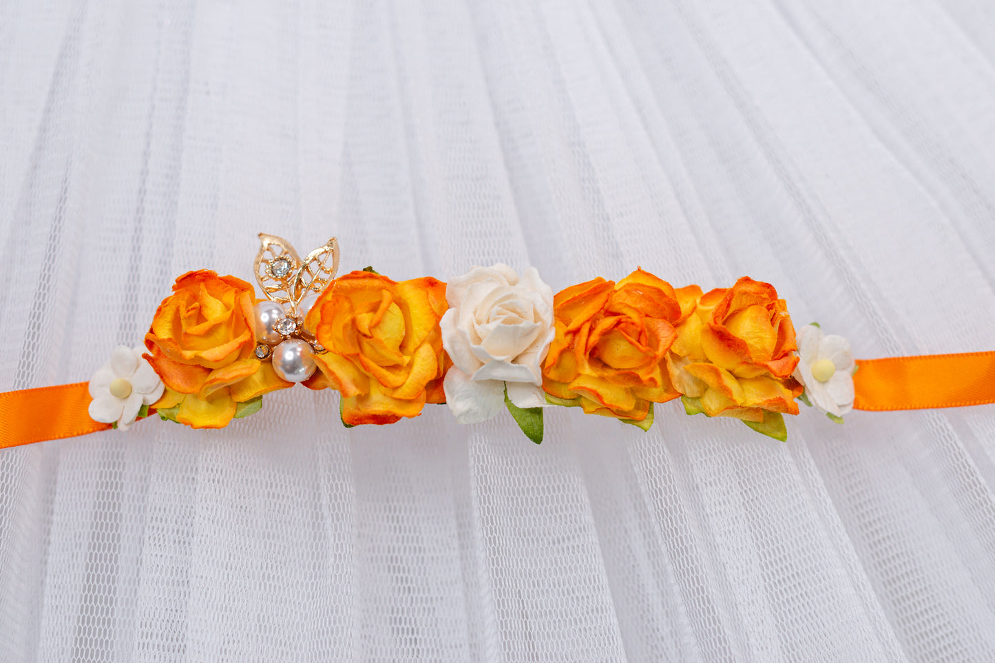 Golden Radiance – Luxe Floral Ballet Bun Wrap