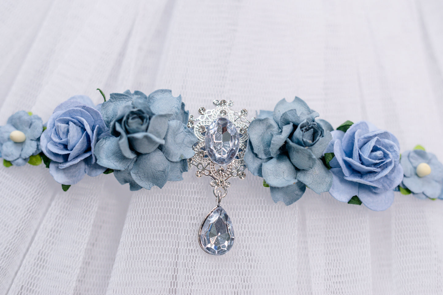 Enchanted Crystal Elegance – Luxe Ballet Bun Wrap