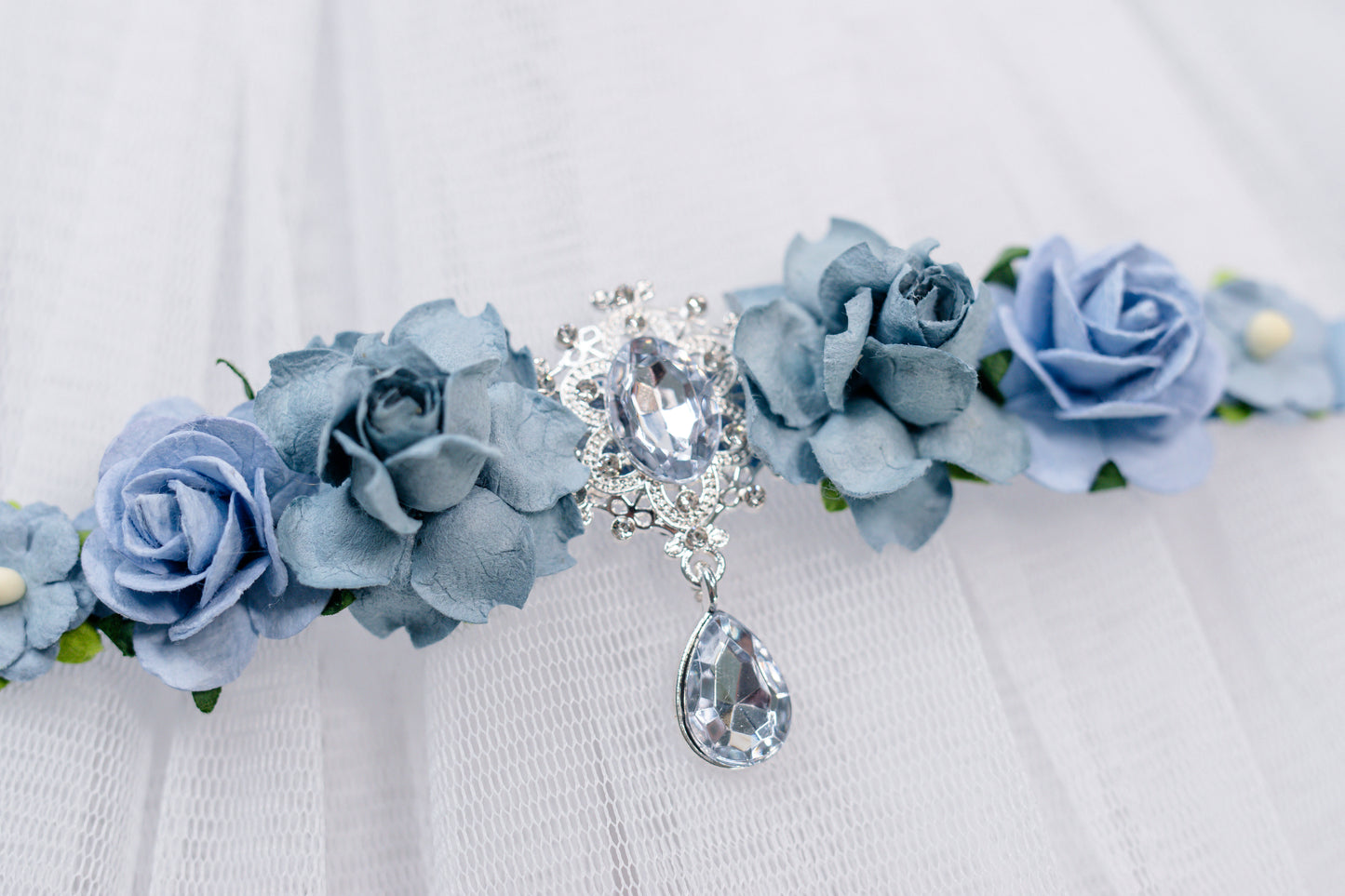 Enchanted Crystal Elegance – Luxe Ballet Bun Wrap