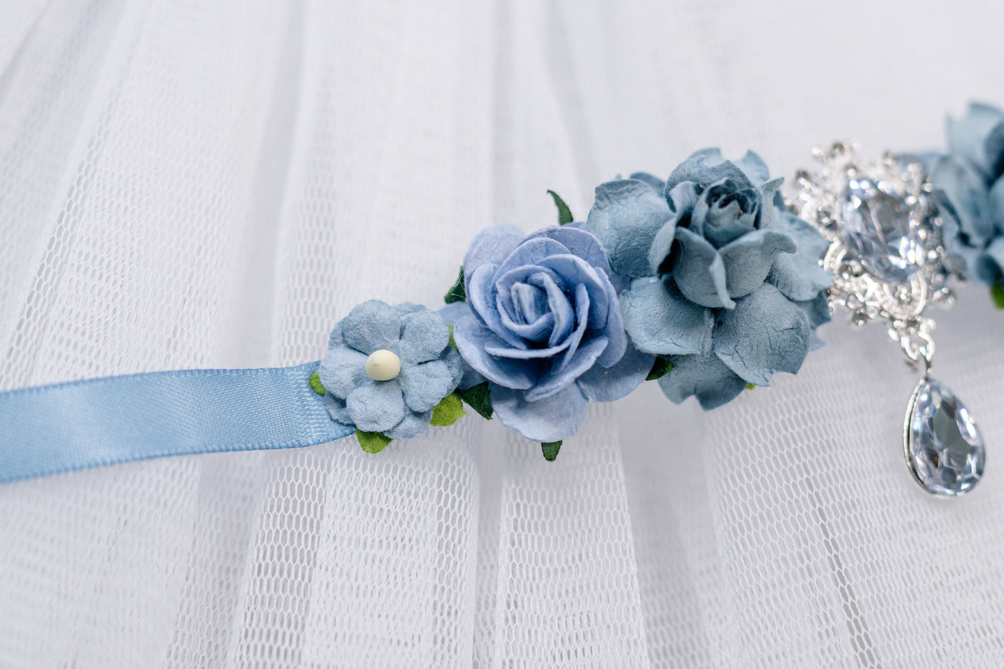 Enchanted Crystal Elegance – Luxe Ballet Bun Wrap