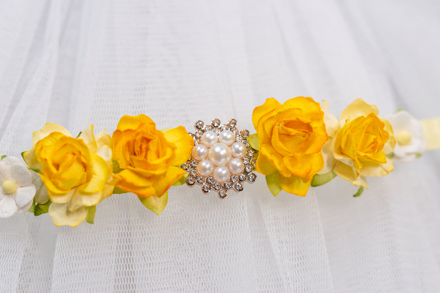 Golden Pearl Radiance – Floral Bun Wrap